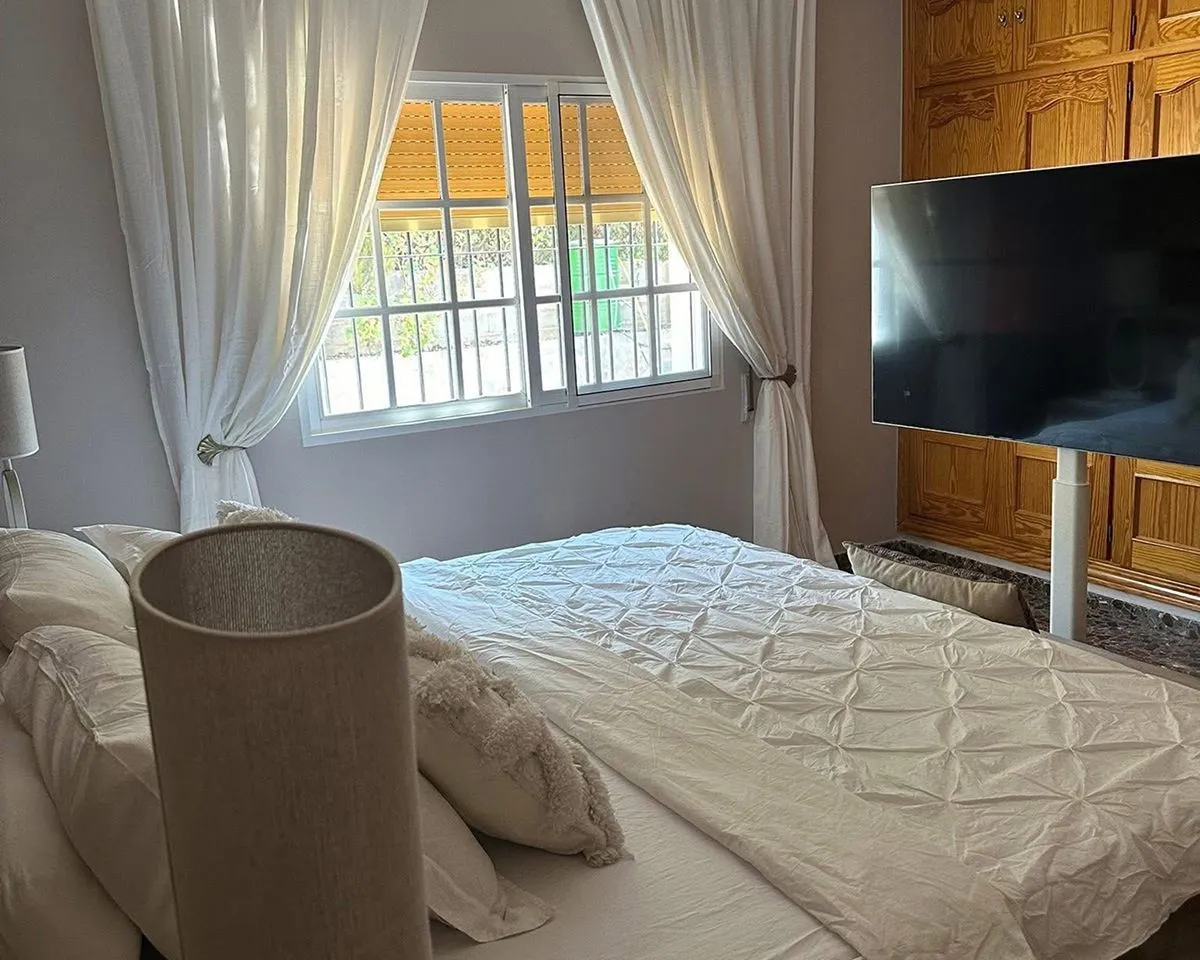 7c958b2f-250d-425b-b9a8-2402f48b1517