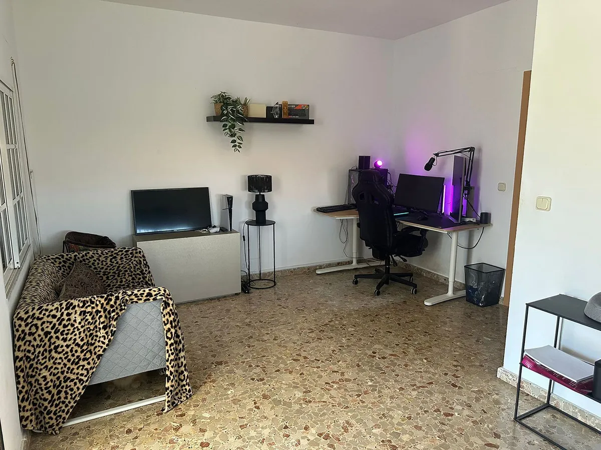 fa0a9ebf-c740-4a75-bf9d-a3bb38dfe5da