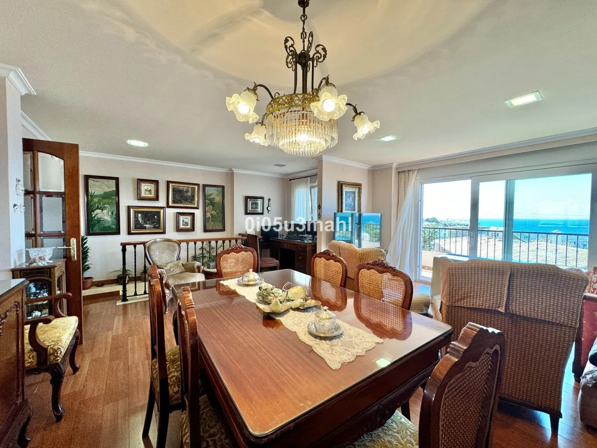 0b01db46-64bc-4170-8852-0d8fec09f76e