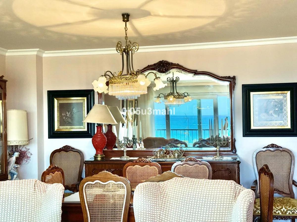 13b764ba-ead5-4f7c-8565-5c02c210c81e