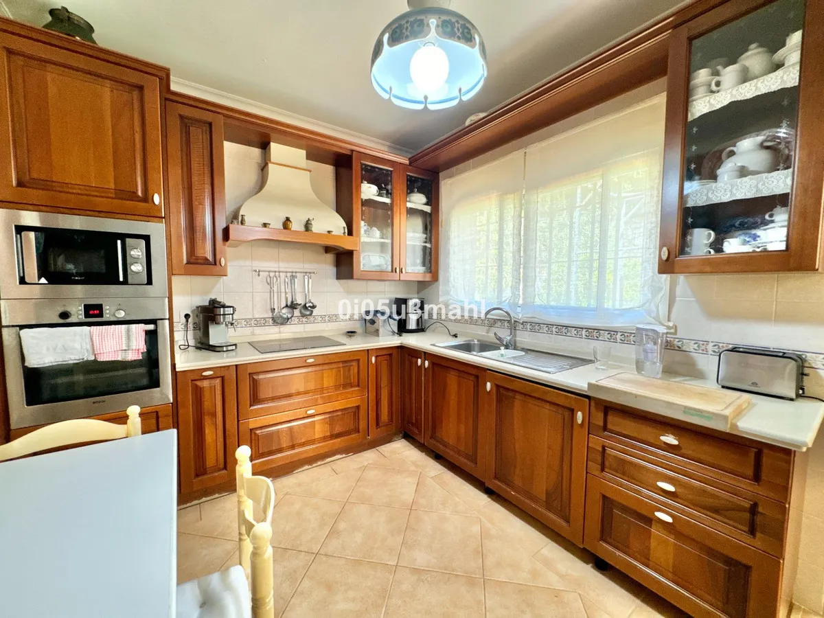 25858df4-f826-463a-9bce-a44da1cb2a7a