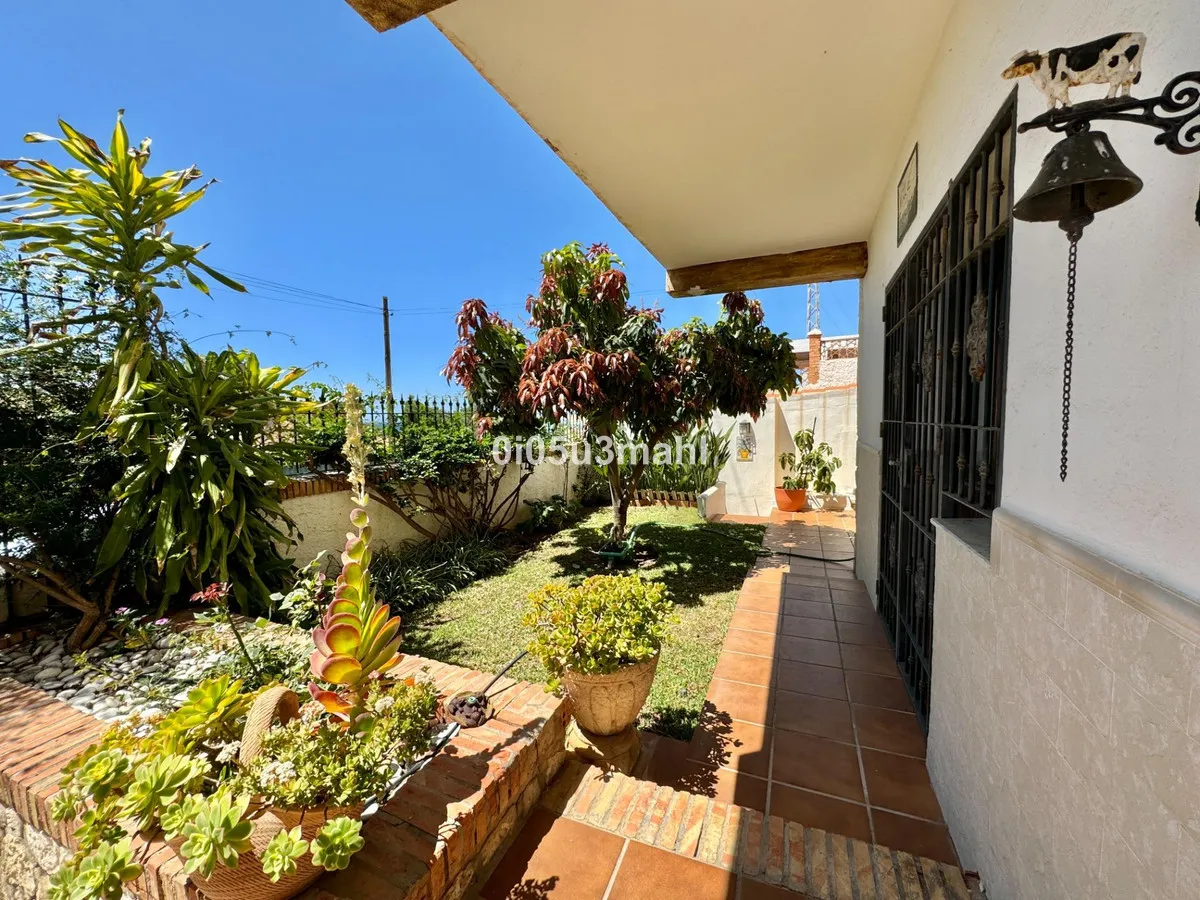 2b32784e-7bec-415b-b01a-bf123a5ac864