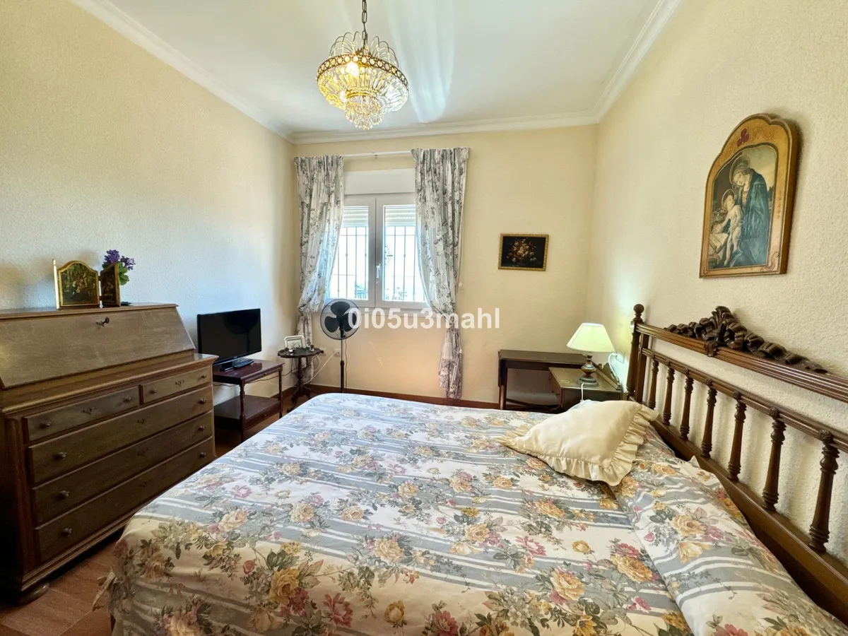 5bfc89a2-c0c1-4dbe-9ec4-435852f8d35d