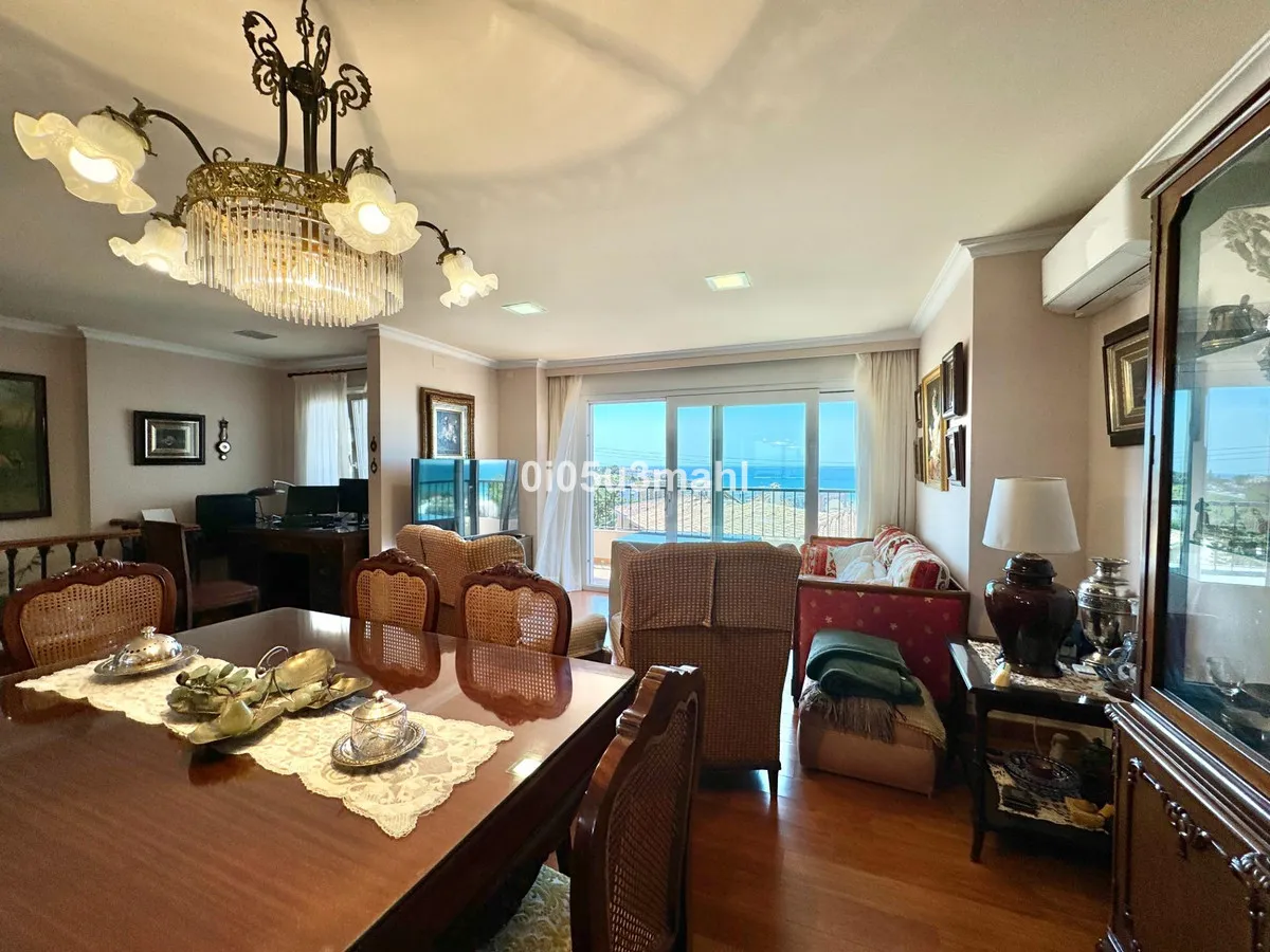 a04c8719-d42c-41bc-af9a-480ea99291fe