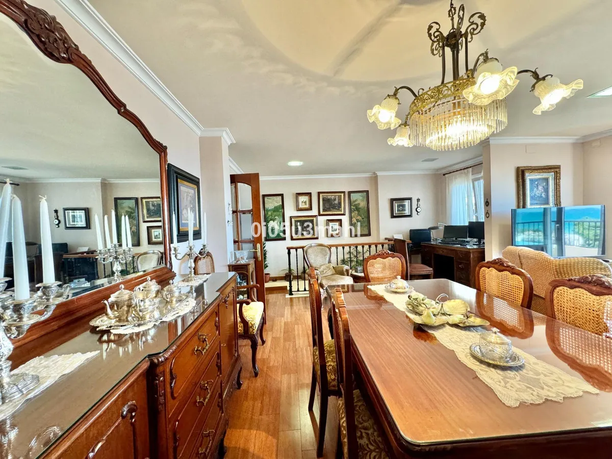 e8fcf264-856b-420b-8c68-d0628035792c