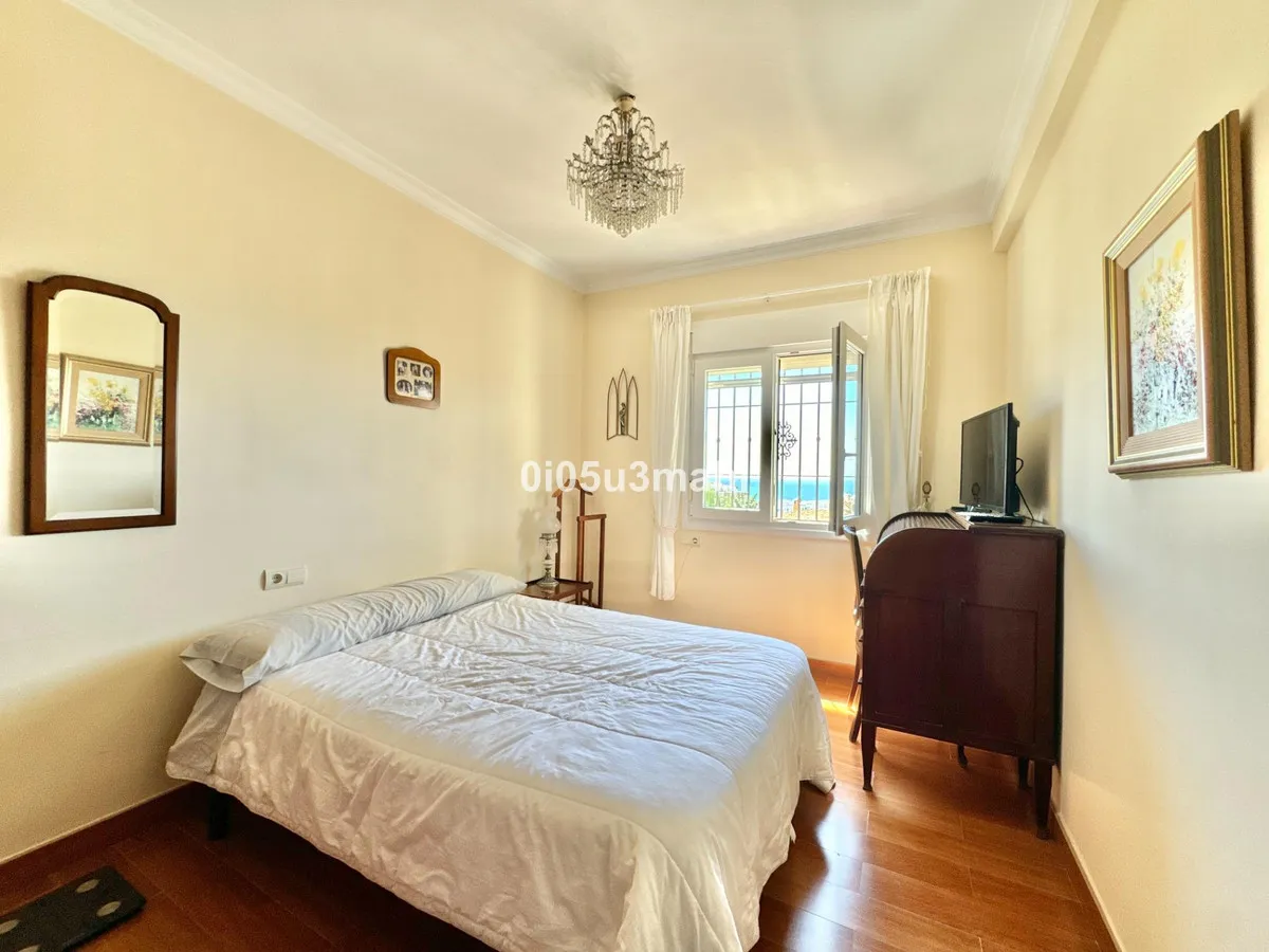 e968f675-cb23-47fc-92ac-b33a4874f616