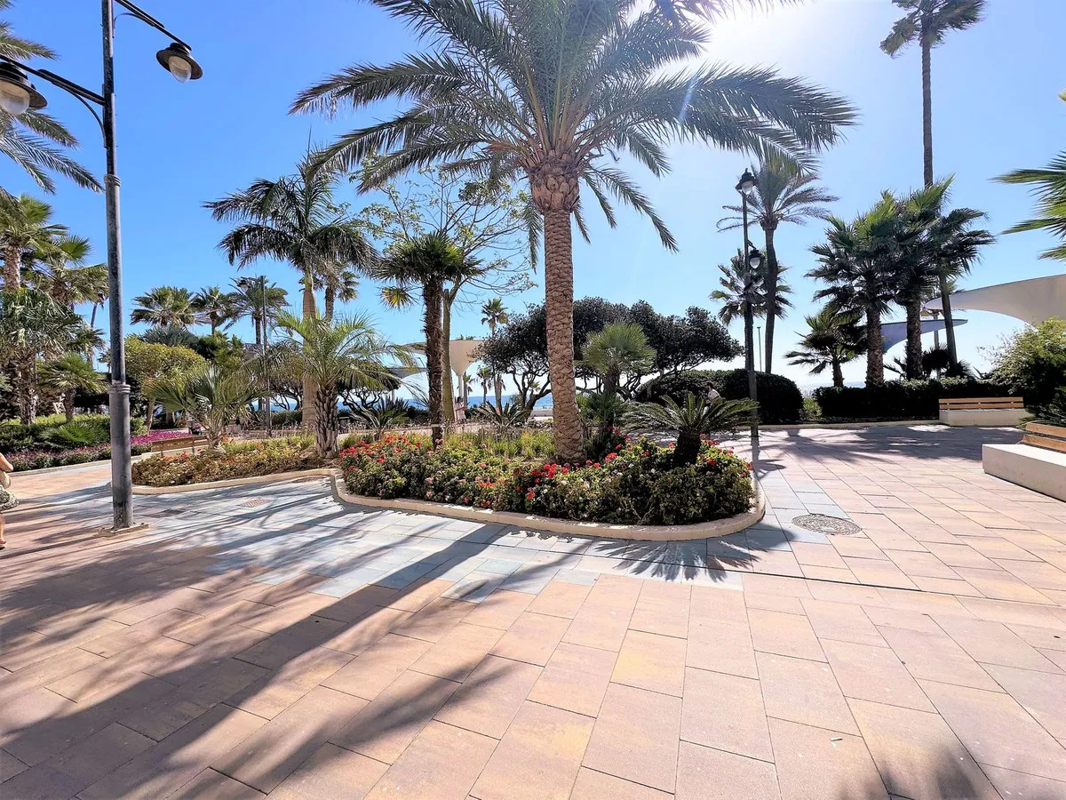 ff9313d2-fdab-4b2a-b5d2-1124f2d47f08