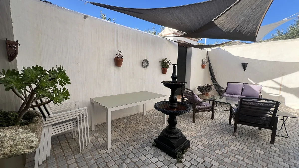 20a6491f-7619-461b-805c-8ac87de88766