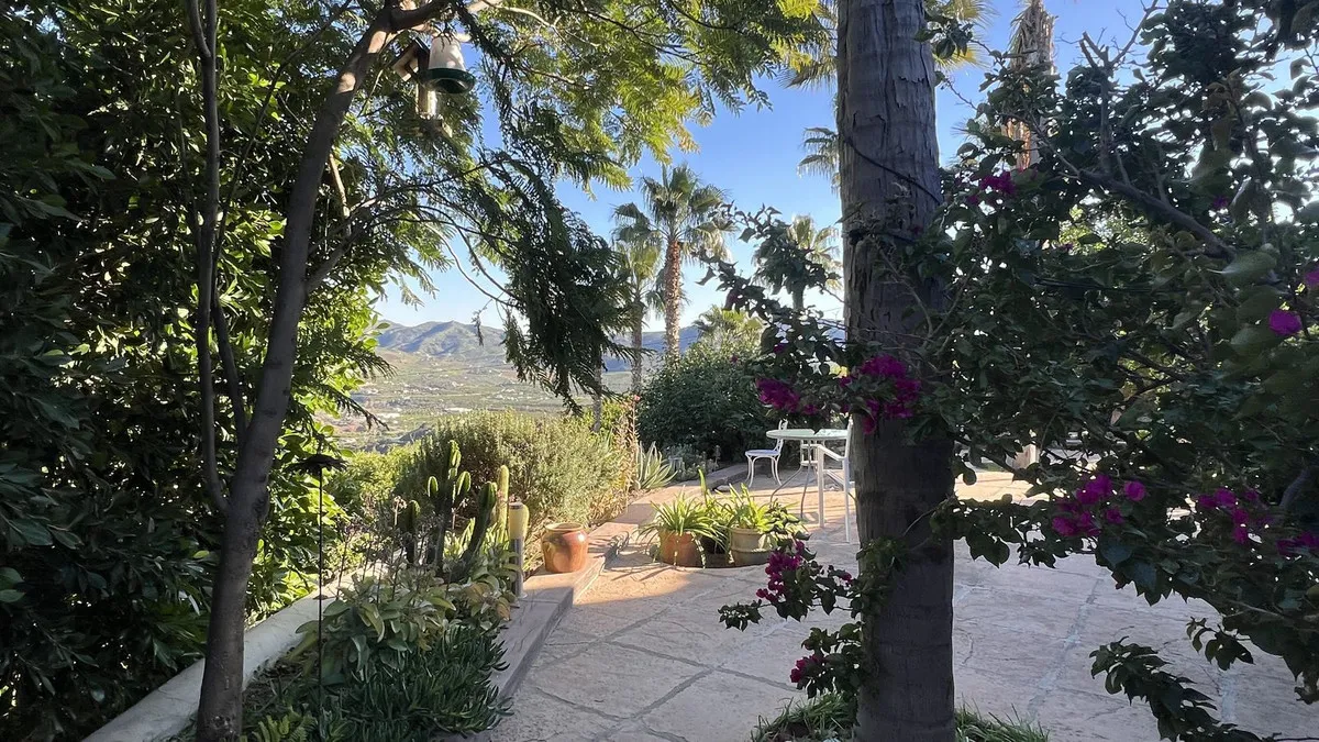 6fc50296-5fd5-431e-96ed-c6c8f0803e88