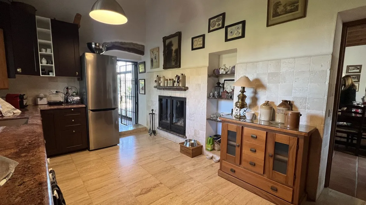 928ff337-7be9-48b5-8bff-4b3b87e70792