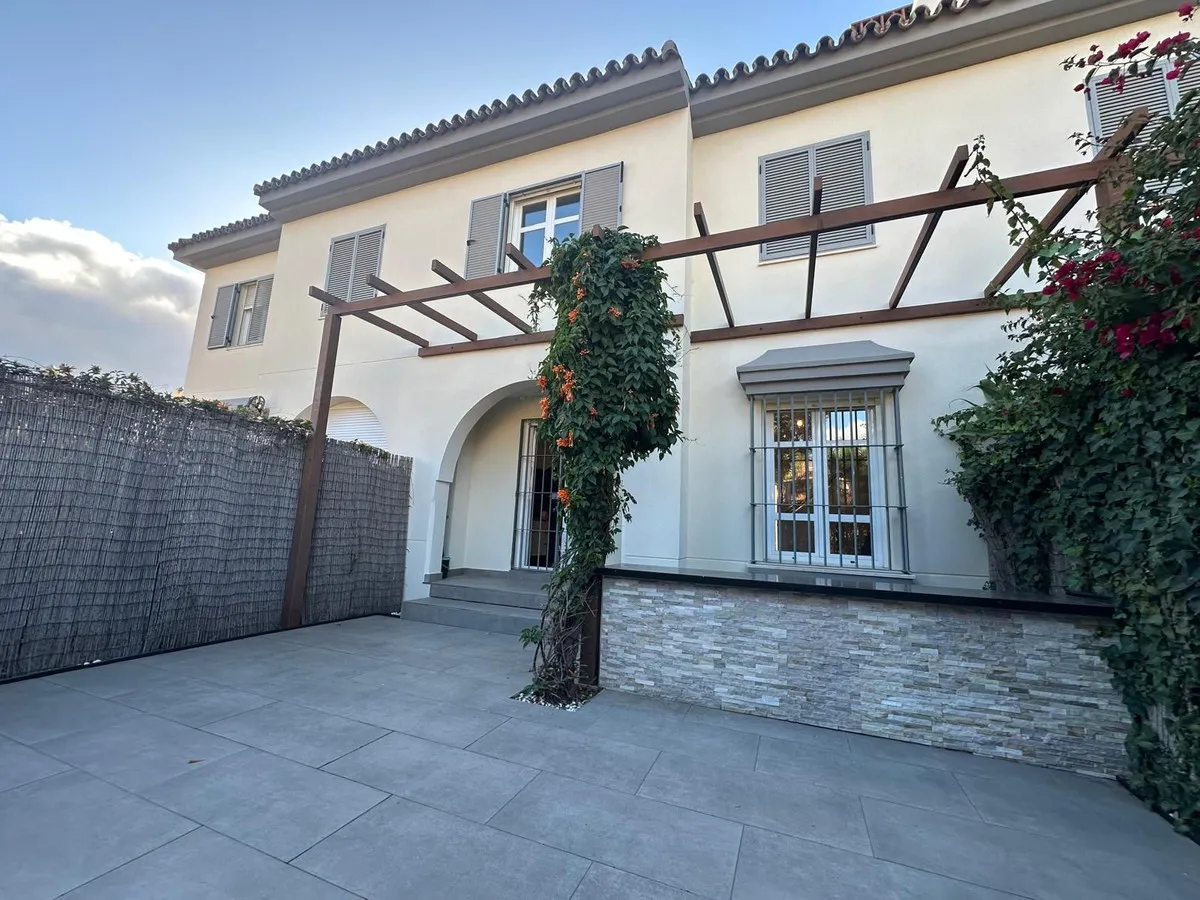 30f0fb32-597d-4621-8b13-3ba20e5f853a