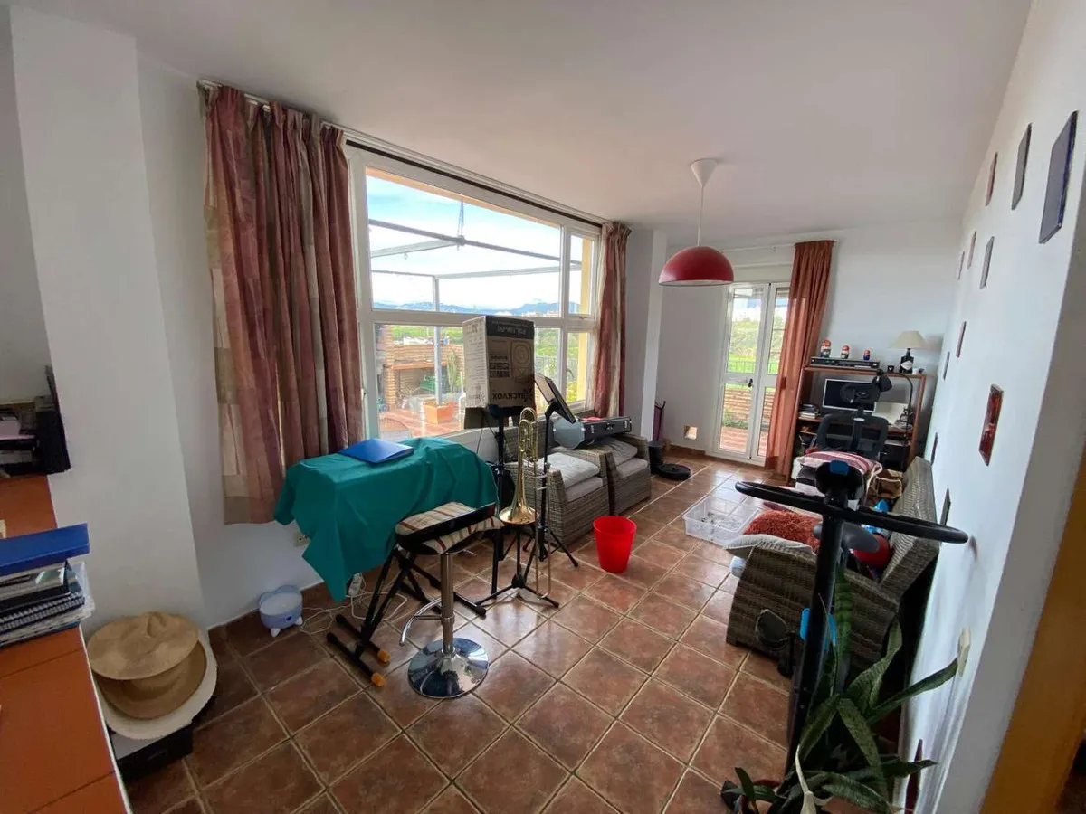 2c2801d3-4162-4d71-b410-8b407a3365a8