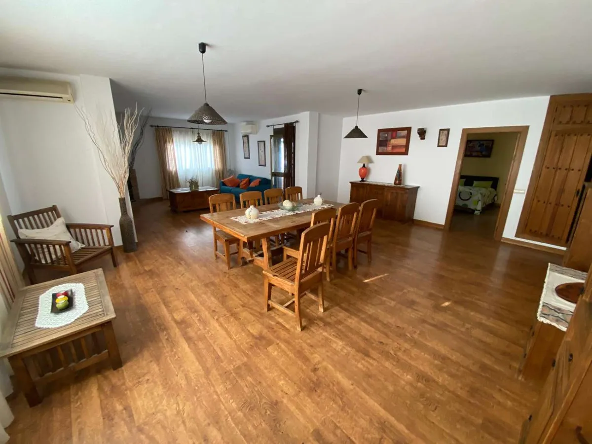 781b40ad-1fac-478c-93a4-7fdf3900fc1d