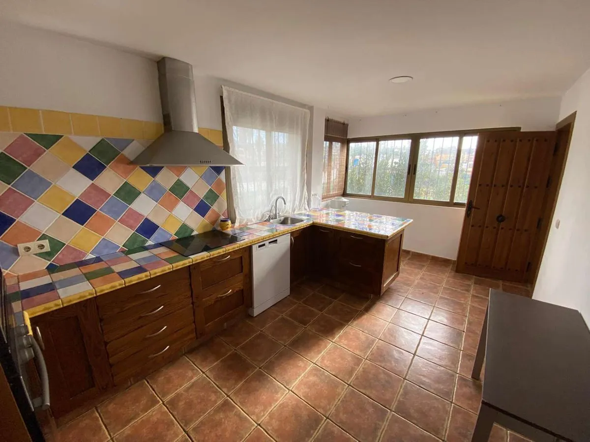 8da636d4-56e2-49de-9fd8-a72289777007