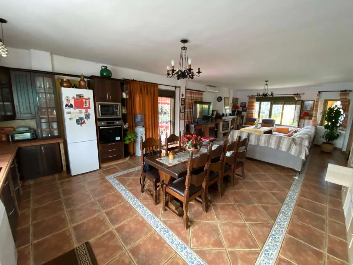 fe39a004-f4ae-452f-a7cc-6d21ec4eaf90