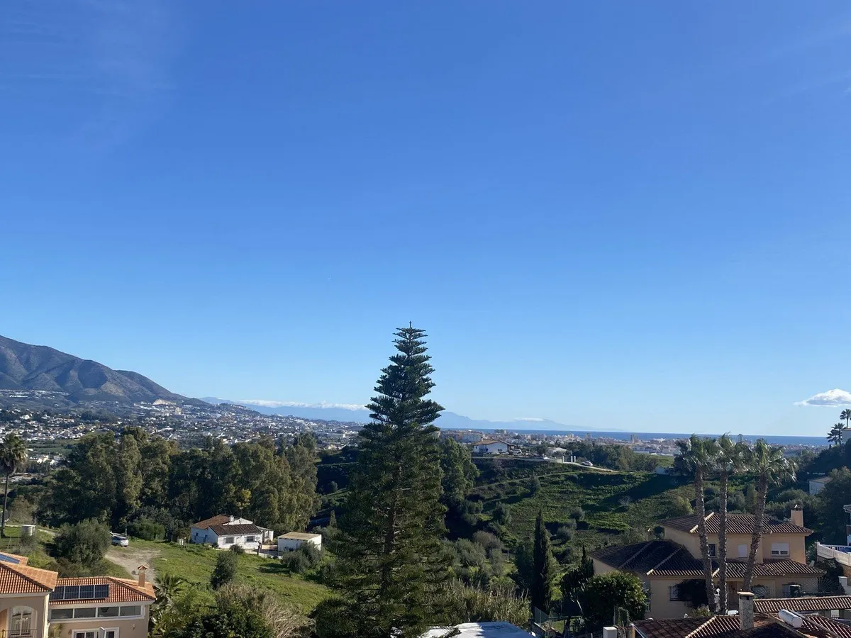 03000aed-cea7-4410-81c8-f49563ad5e64