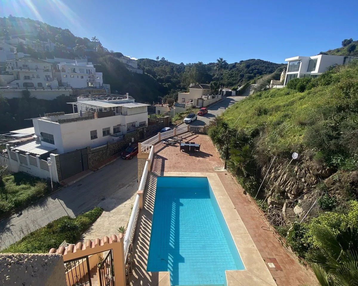 2dec4e47-2215-4eb8-bee4-375be4666752