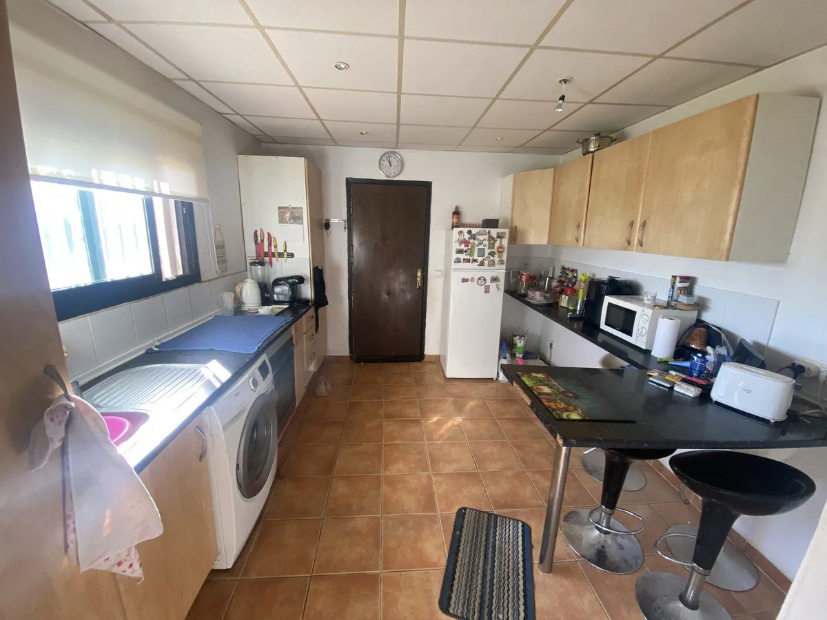 a3ec04d2-5d38-4771-9daa-f14bdf75ebcb