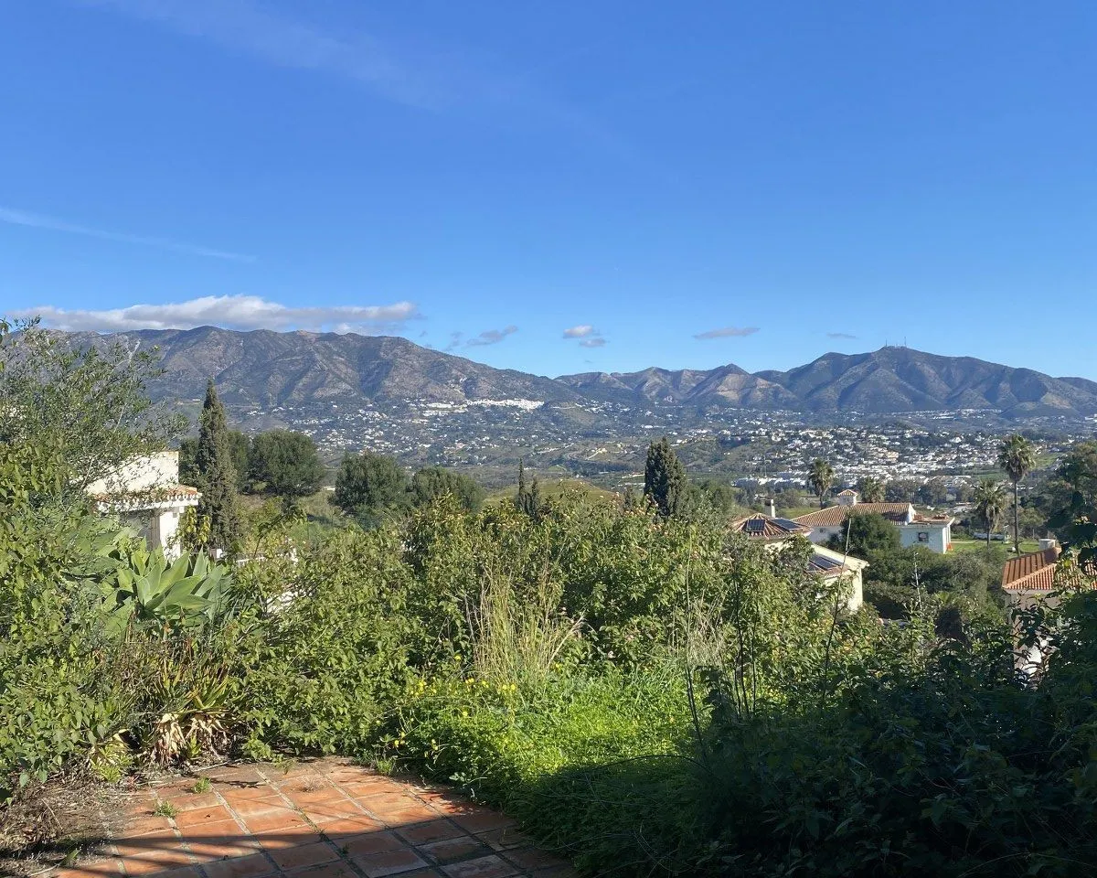 e6ba28c1-7c1a-4bac-b64b-22ec36453ff1