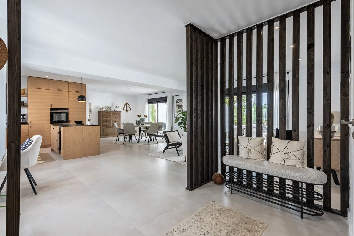 eba8117c-7334-47fc-9c1d-c8bf32425663