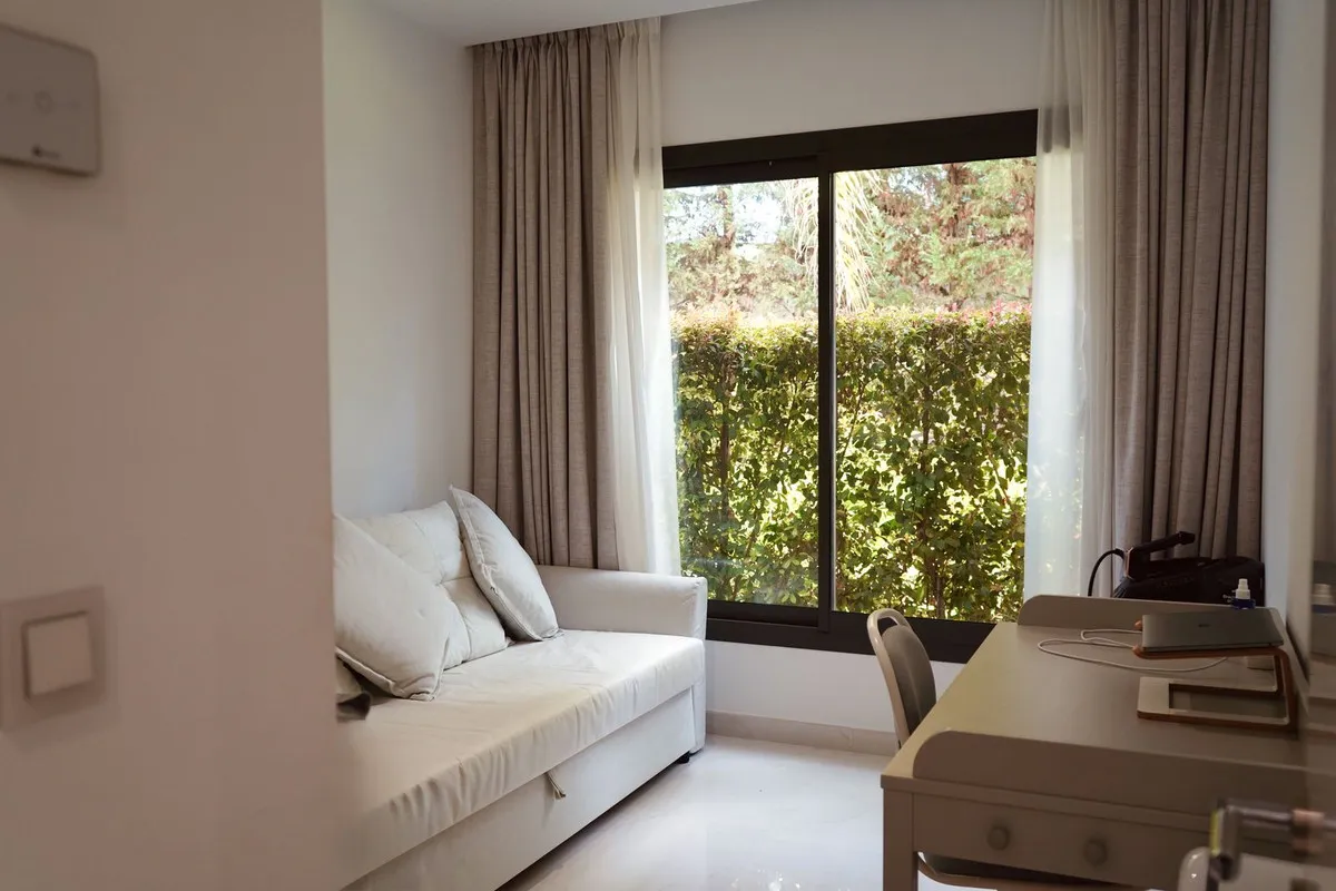 063e3a02-74e2-41f2-babd-03220256e8ed