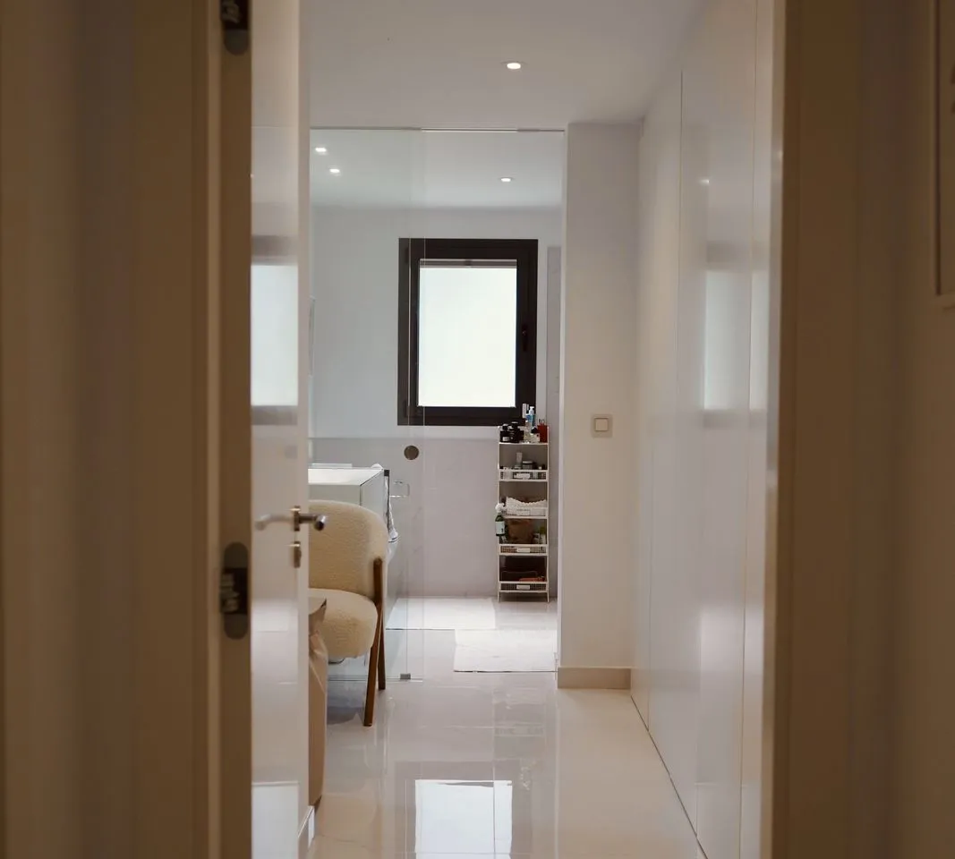 f7f7a275-ed3d-42cc-a88a-9de47e70fe0f