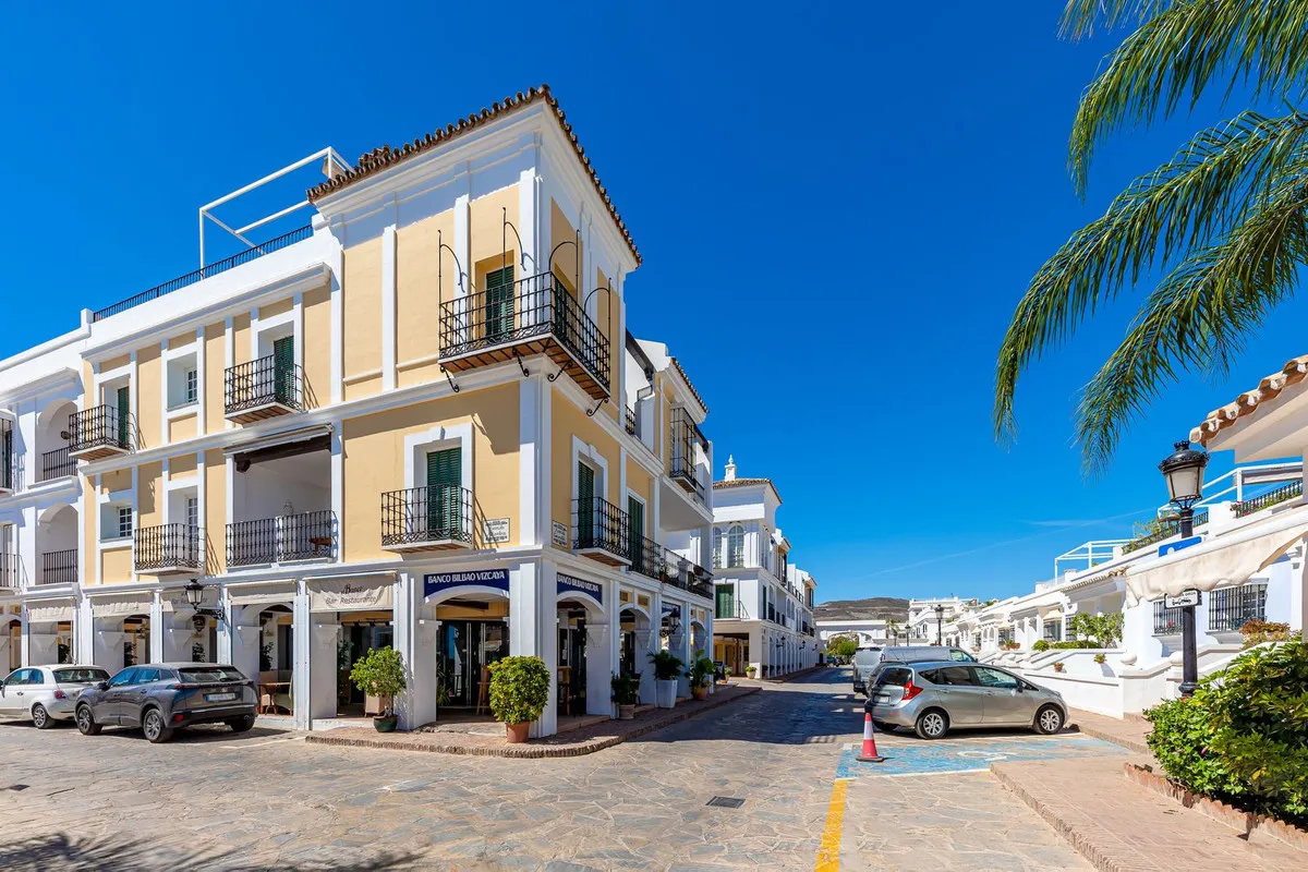 1ac108a4-bc4d-4e7a-b60f-d328c89d9571