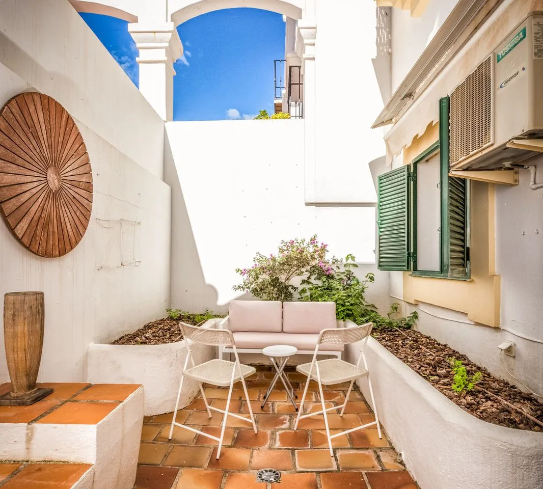 1e032dd8-c36c-4ecf-915f-56457120cb2e