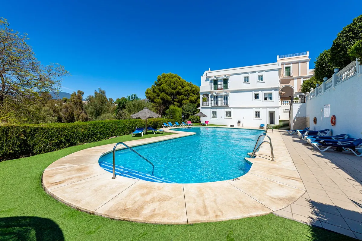 2eeef35f-cbb0-4dc3-baa4-532da6d0319f