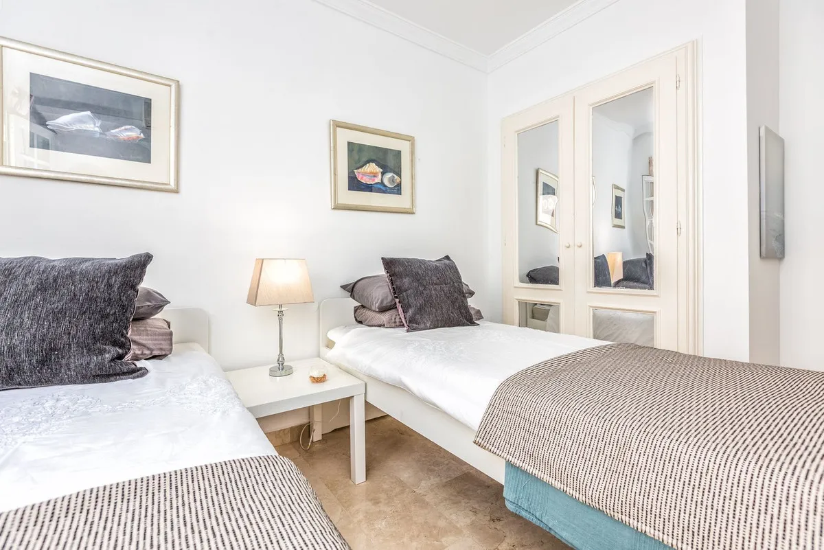 3fa1b248-8910-4771-8f73-574c8f106455