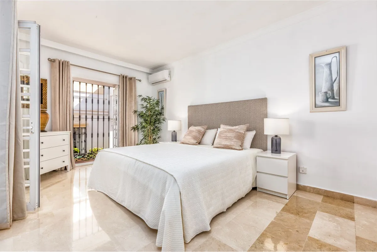 a5f8b7c9-4d76-4632-ab99-5c91e1dbfca9