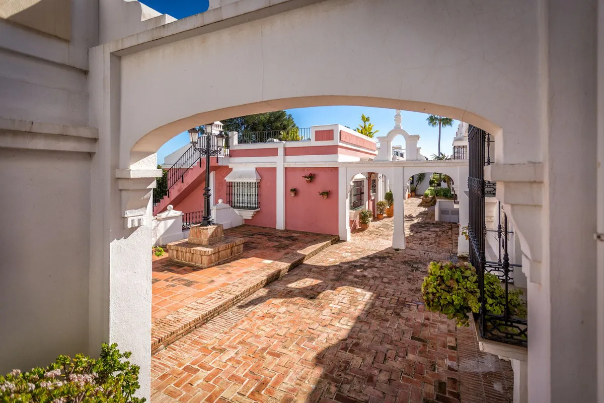 a9c453dd-5e3f-4608-a1fe-b596bf5b9829