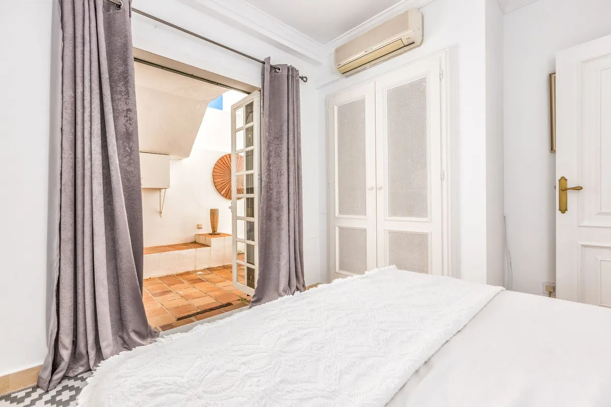 bbb411d9-7e63-4a54-bb3b-dd2f24317269