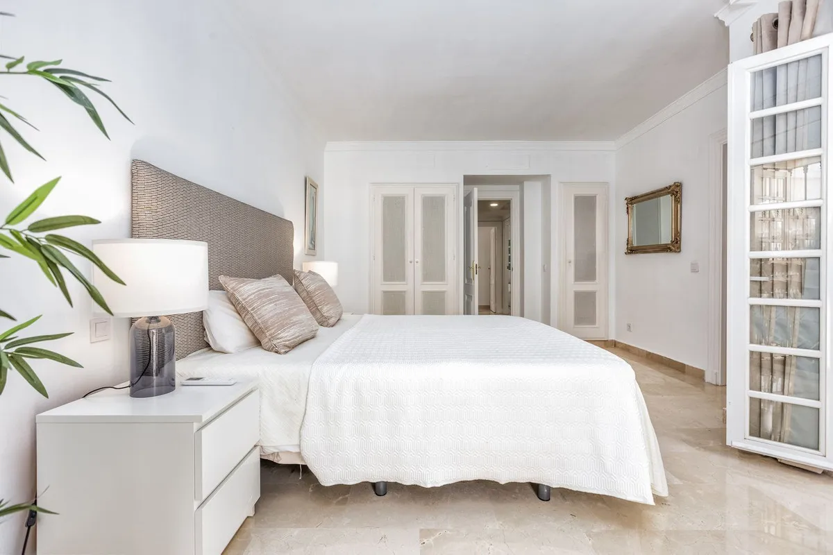 c44bd43f-86ad-46ba-9fb2-2a1f01f8c96d