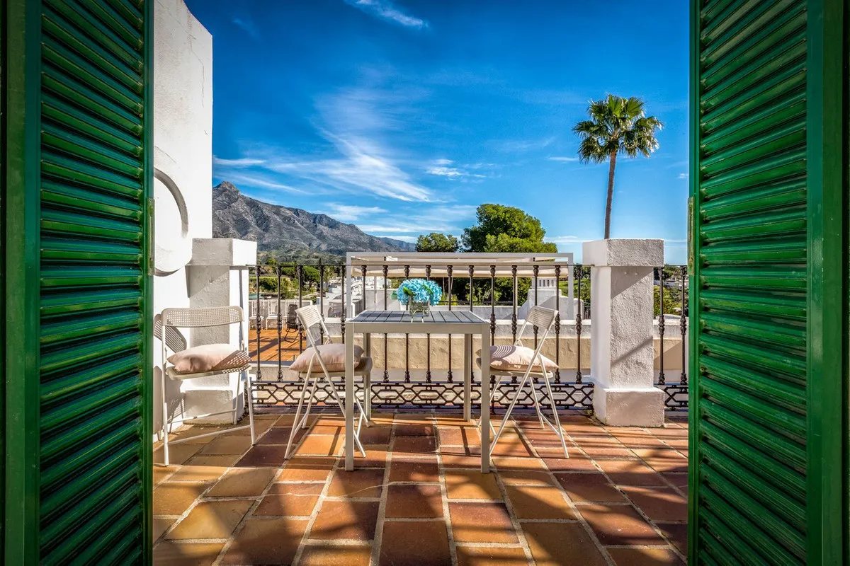 f409065d-8d21-4ae9-8d1a-3a9f468ba0c1