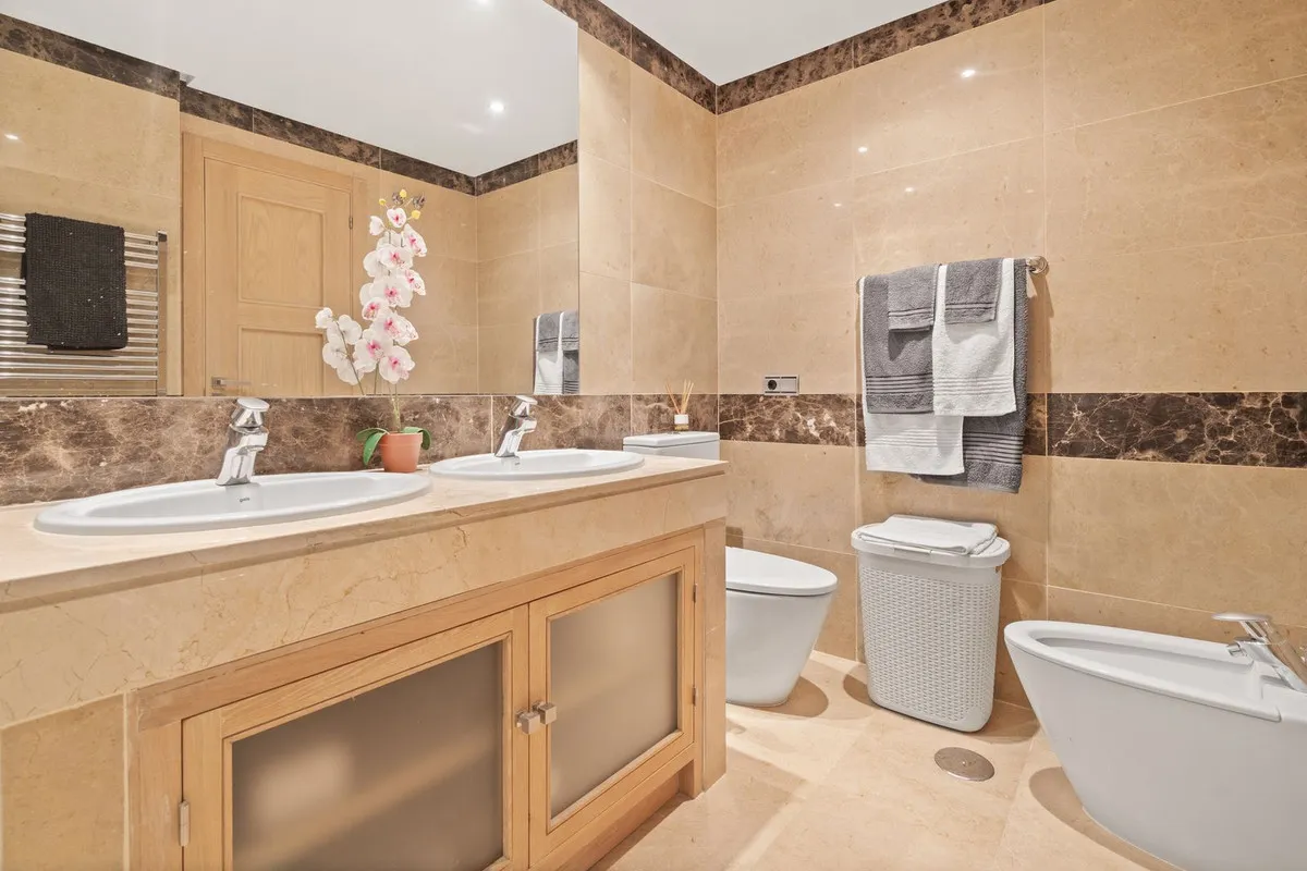 0df3dc80-d7f0-4282-a5fa-3388c0d76555