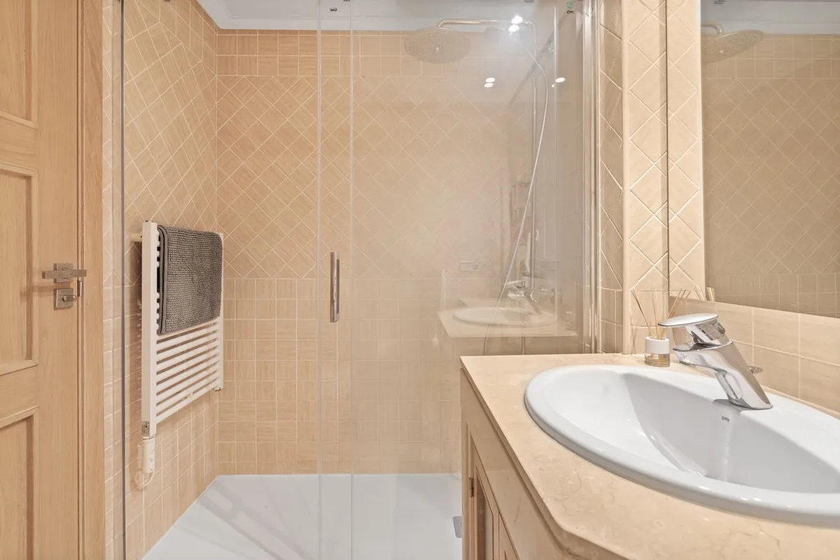 18021e8f-7d17-45da-9863-7b562153a9c8