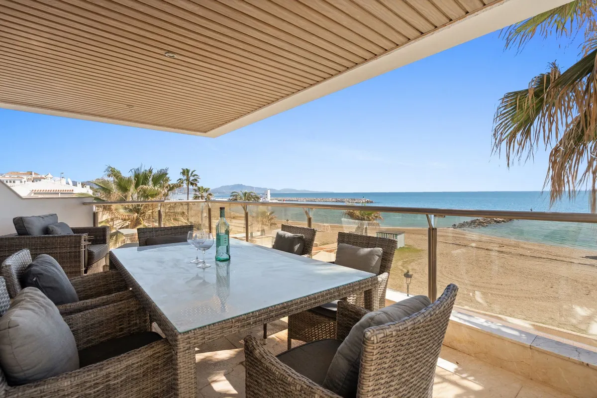 28dfb8d6-6f8f-4955-bdac-bd1bfa498527