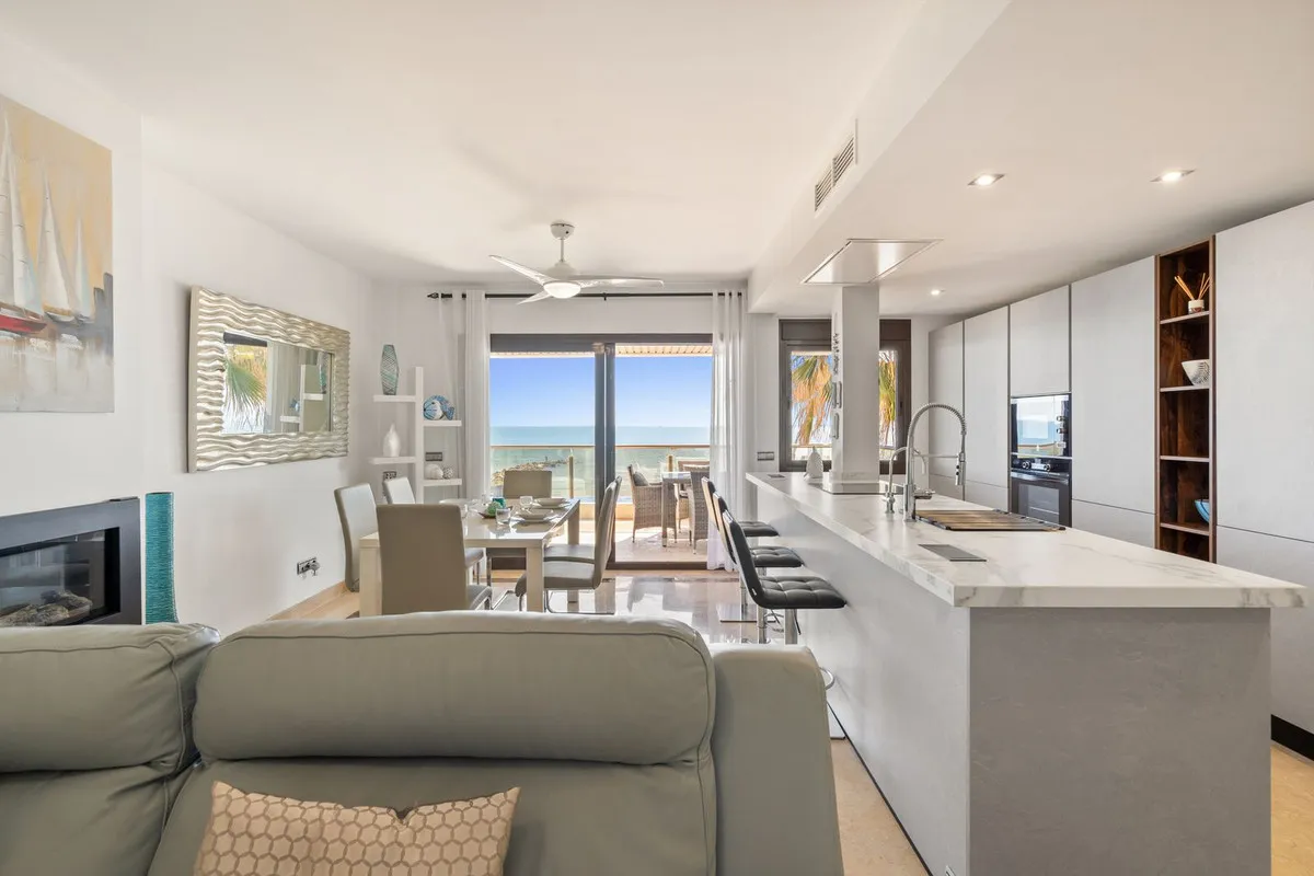 a54f0c2c-e59a-42bd-868a-e5ba225e8797