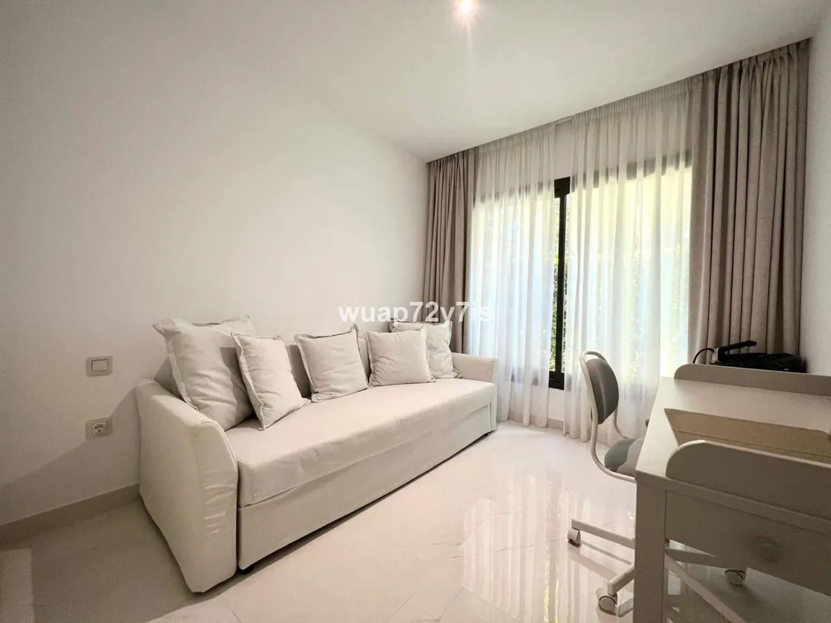 5b3f97ad-7dab-428f-be7f-9d59bff83b16