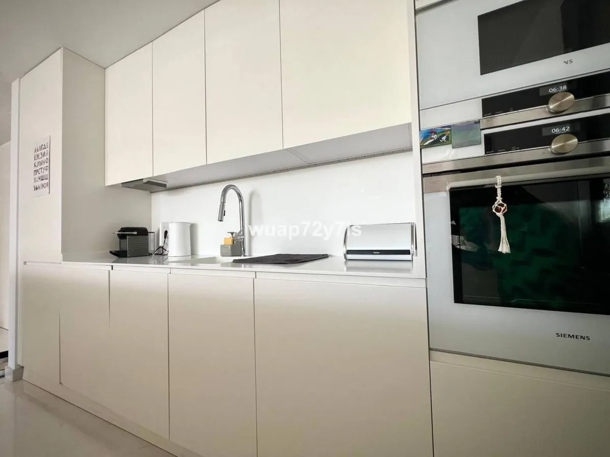 9ec4f08c-c02f-4b94-a386-2c91c0692cc7