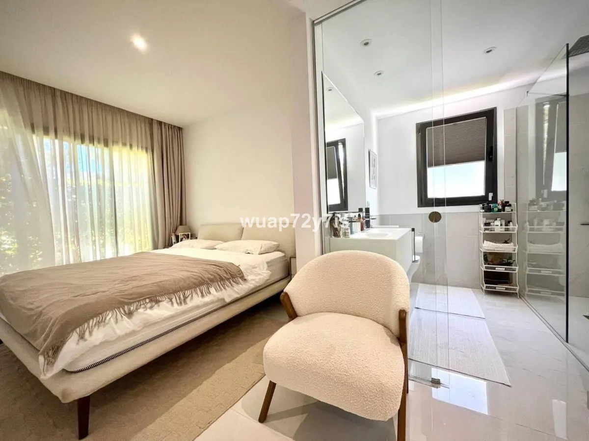 9f216182-9601-4644-8c15-284380b0de24