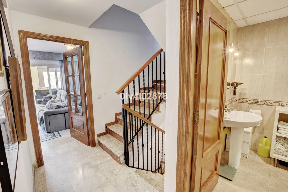 4e911733-6872-478a-95a9-f2da0787c6e7