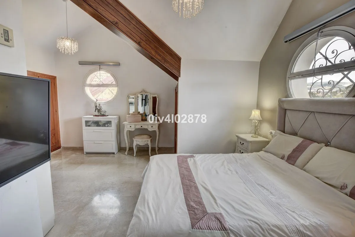 8a34db2a-9e4b-45c3-a2bd-b5cedc3d4a25