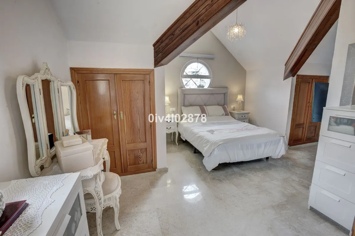 9ec02bde-e48c-406f-a123-2b3e2c04626a