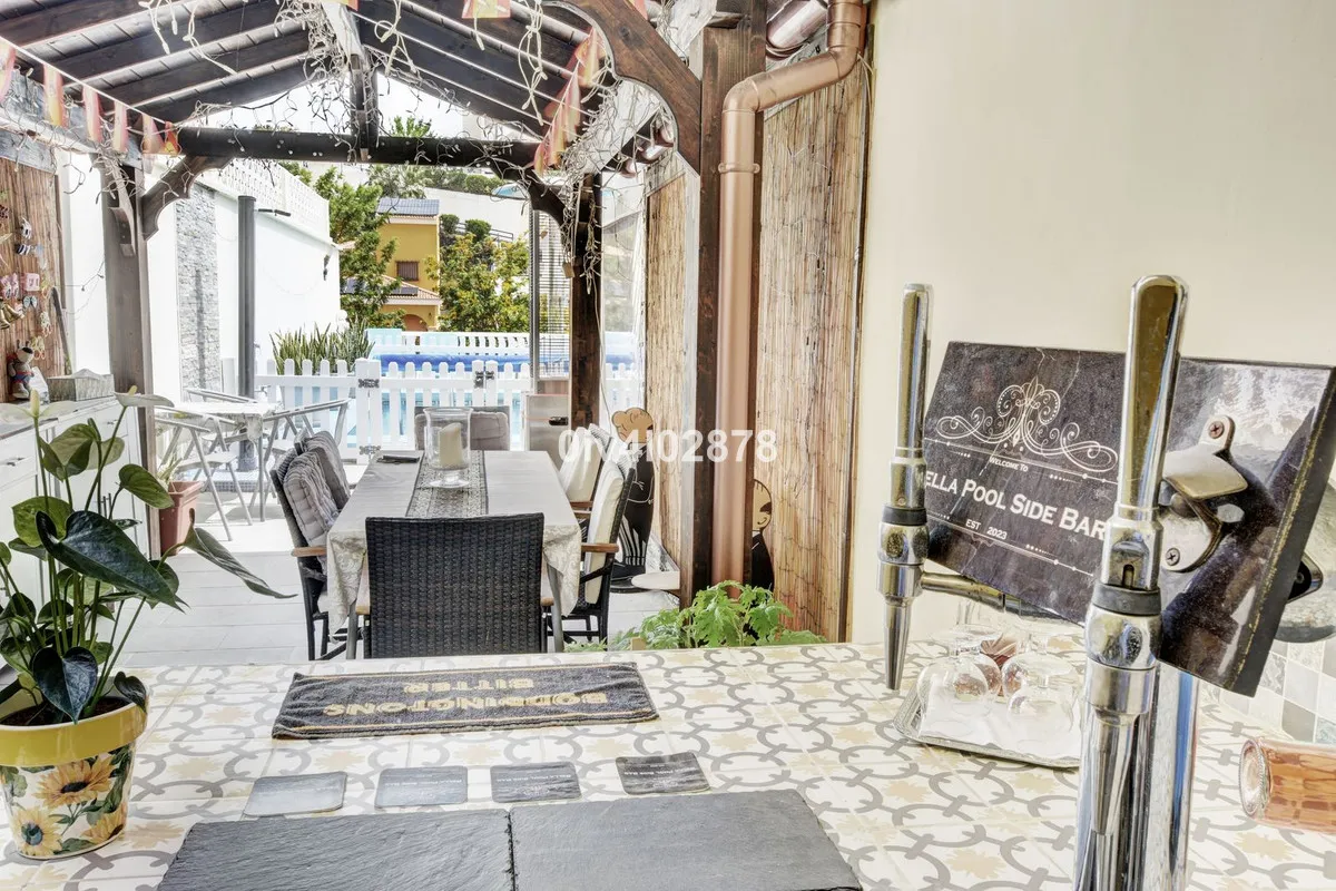 d9c9dcd3-d175-4e9f-8f37-581a0050bb25