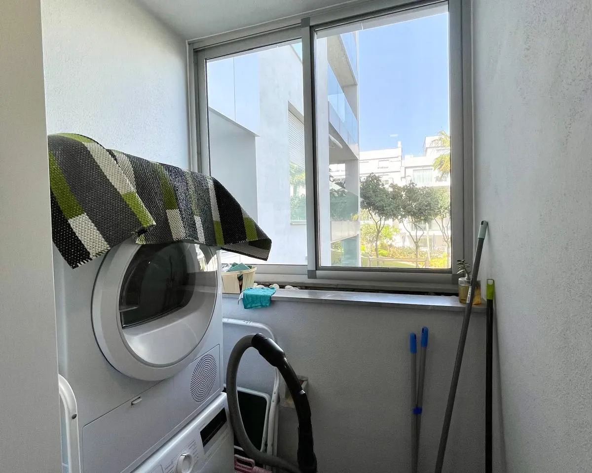 1872abf8-4cbb-40f4-8f59-a4fab71a0009