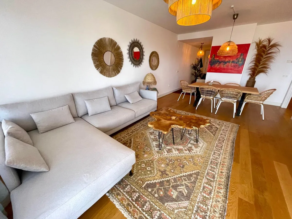 b63f4925-250c-4062-b515-98dc88bbce90