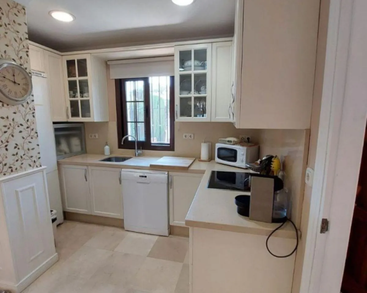 84024b81-334d-4ba7-bf27-1bf96df79a14