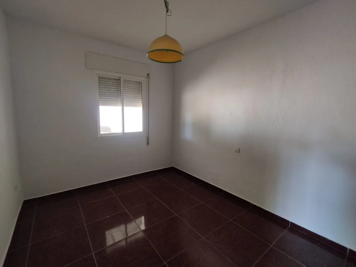 1dcae203-696d-4648-b649-94825f58eaf6